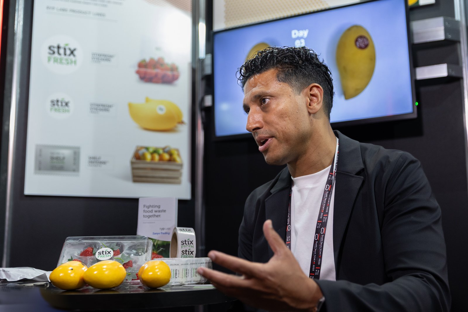 自然に目を向け、果物の腐敗を遅らせる技術を生かしてフードロスを削減